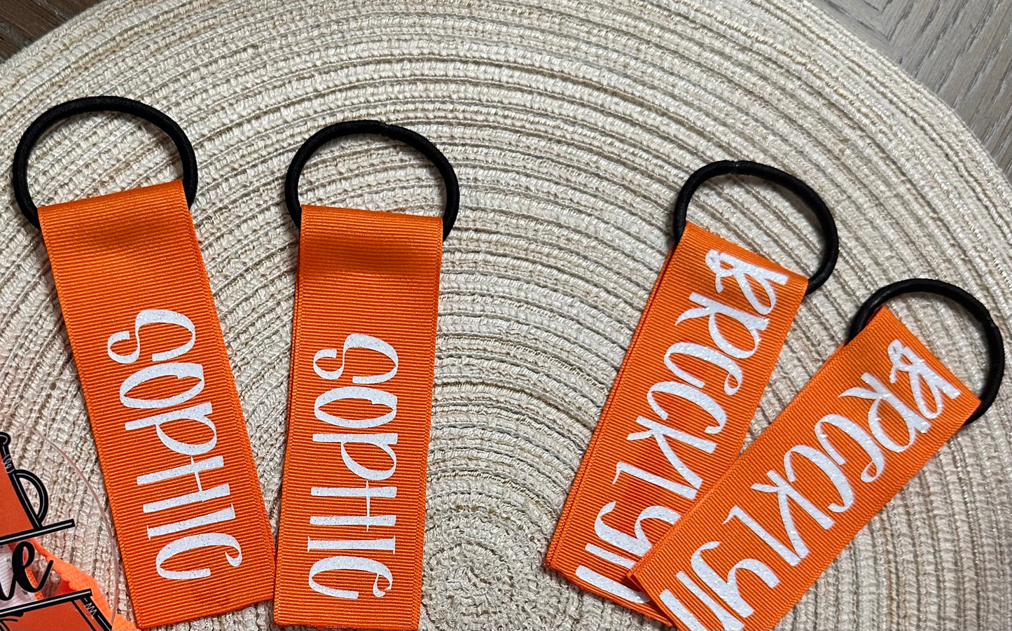 Pom Pom Tags